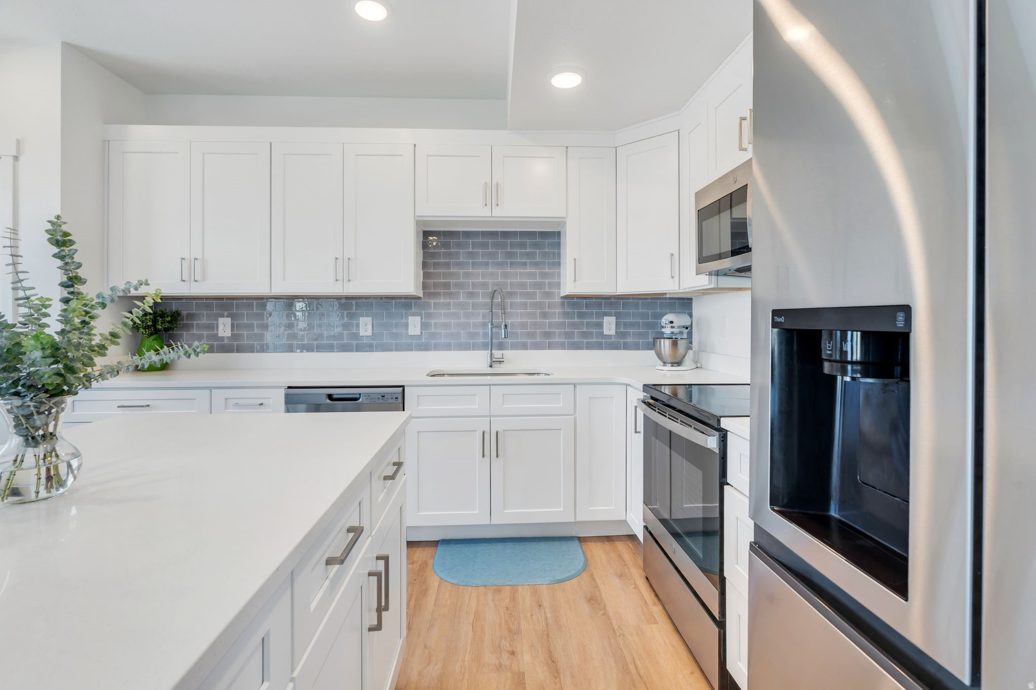 DAYBREAK - Residential