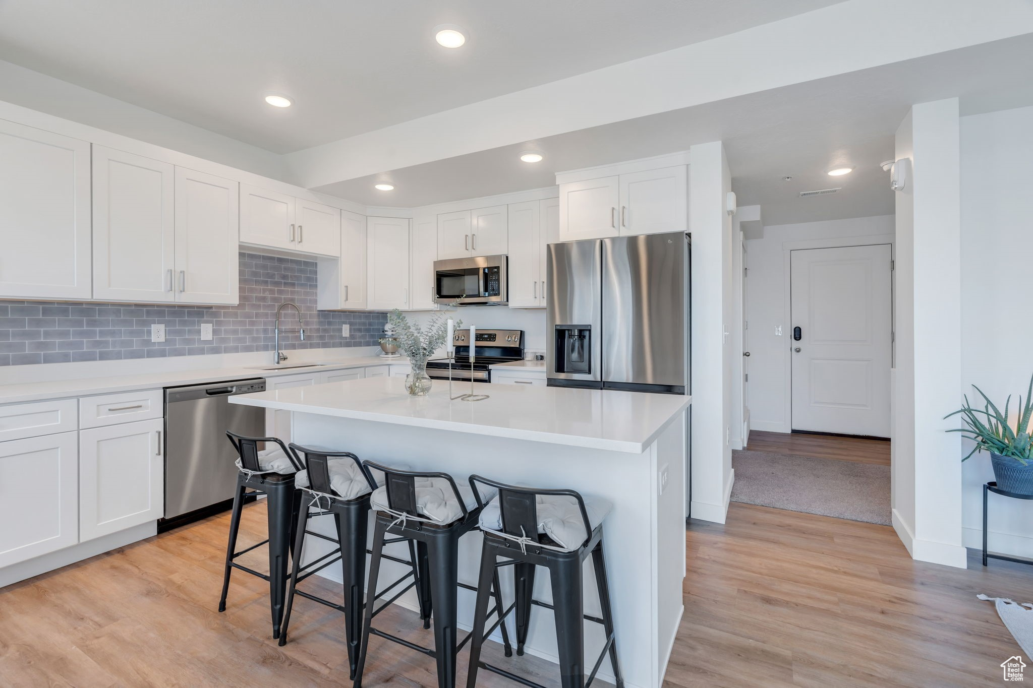 DAYBREAK - Residential