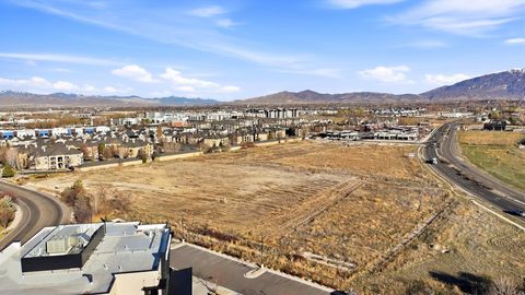 Tiny photo for 2100 W SAM WHITE LN, Pleasant Grove, UT 84062 (MLS # 2146257)