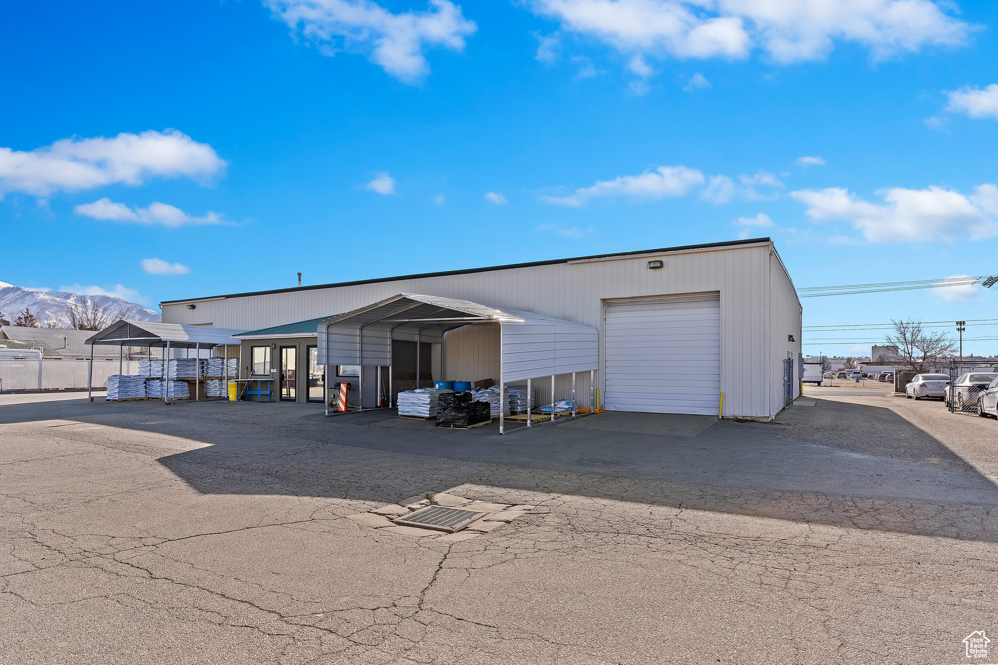 OGDEN INDUSTRIAL PARK - Commercial Lease