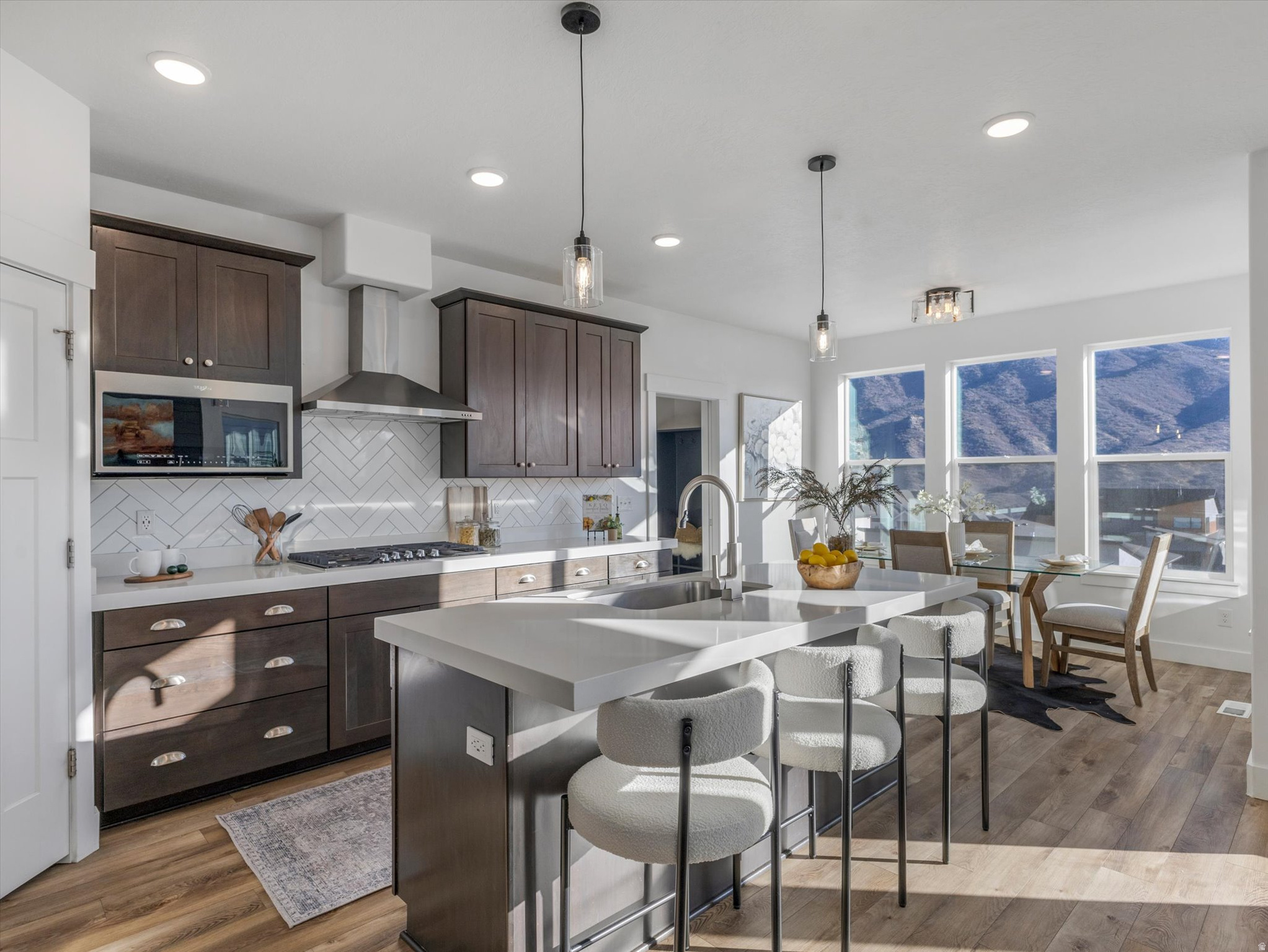 SUNCREST/EDELWEISS - Residential