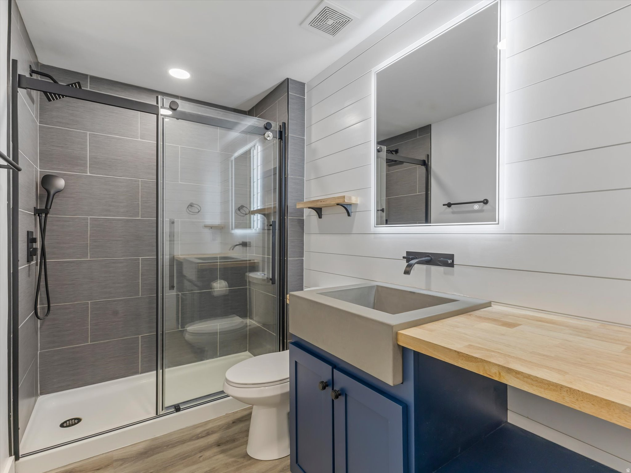 SUNCREST/EDELWEISS - Residential