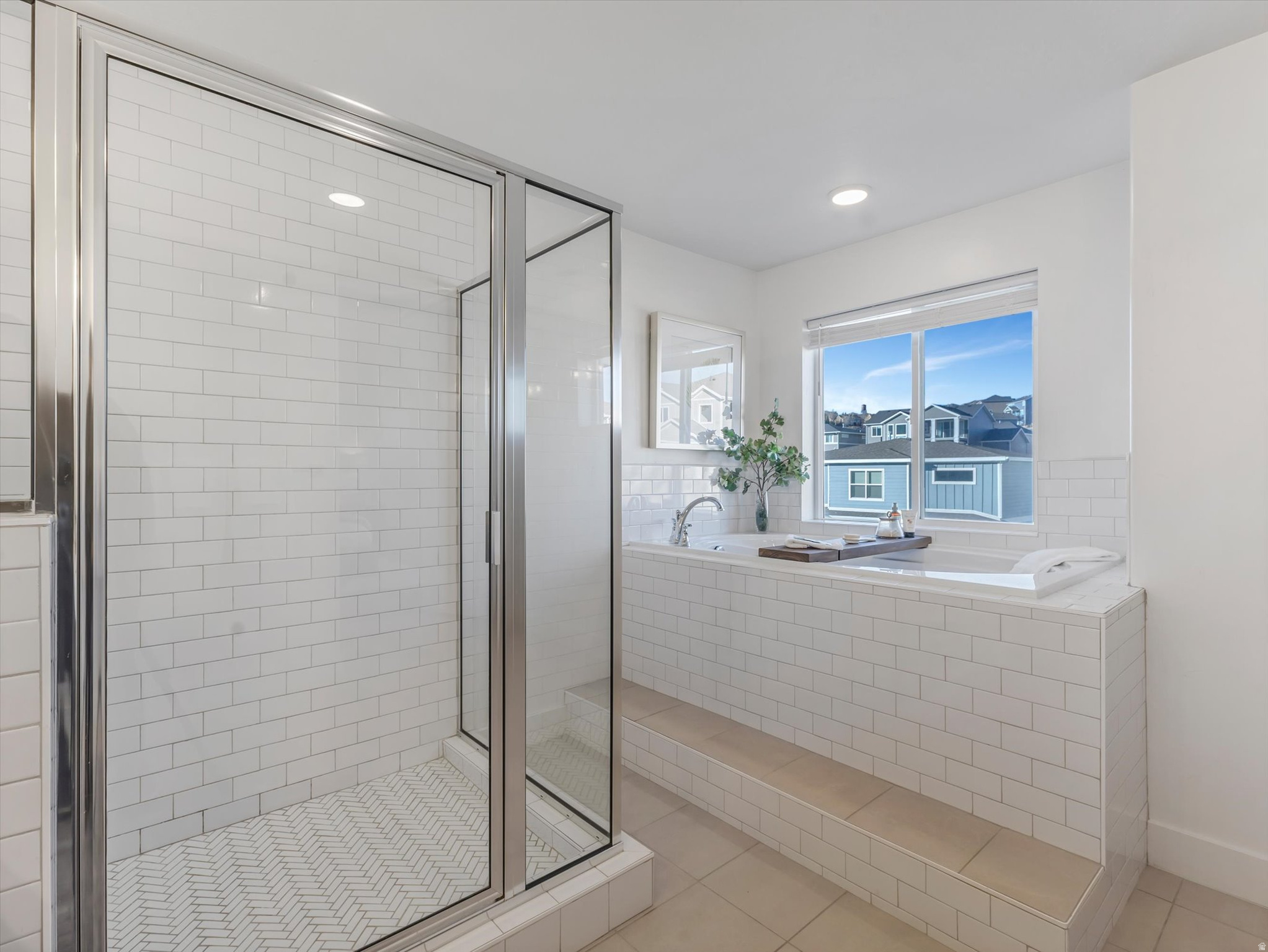 SUNCREST/EDELWEISS - Residential