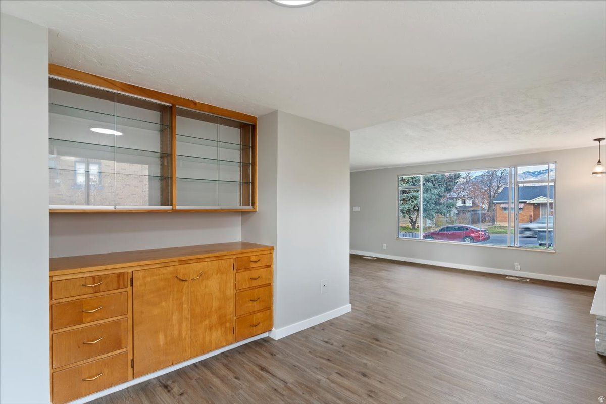 CHIMES VIEW ACRES - Residential