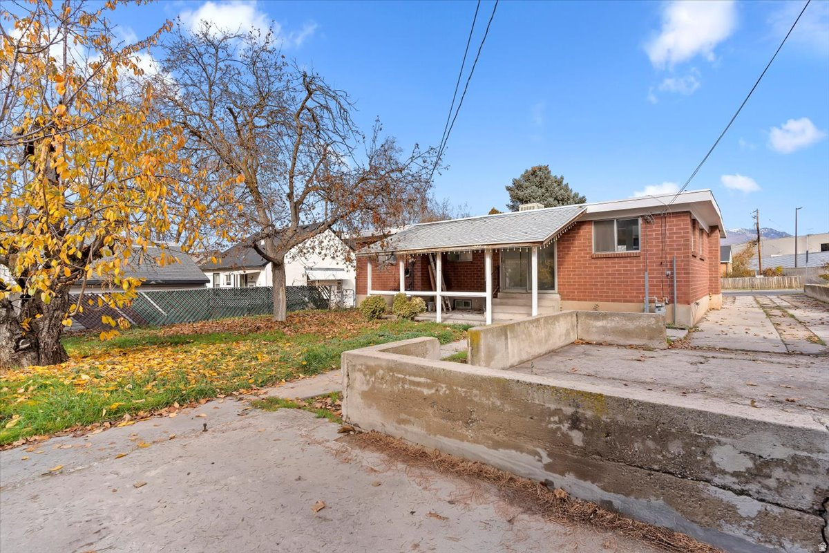 CHIMES VIEW ACRES - Residential