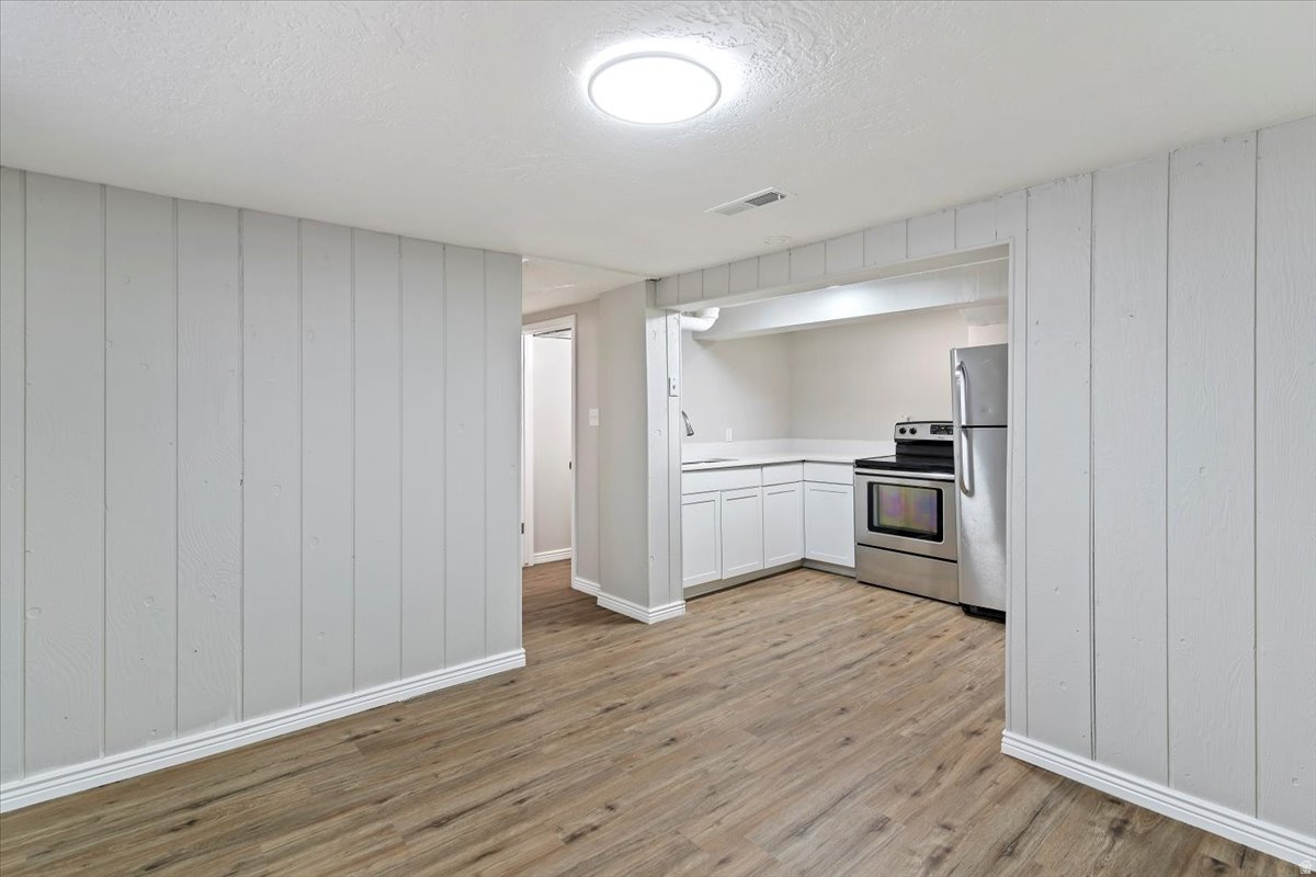 CHIMES VIEW ACRES - Residential