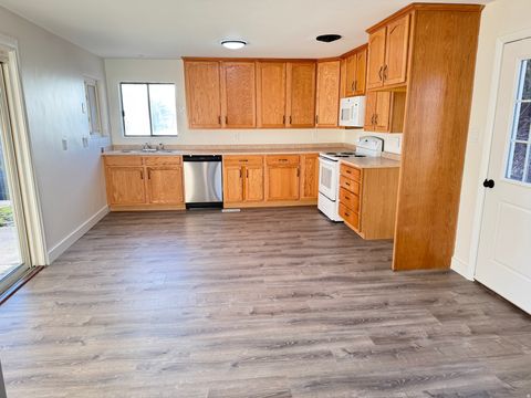 Tiny photo for 35 AIRLANE DR, Clearfield, UT 84015 (MLS # 2131729)