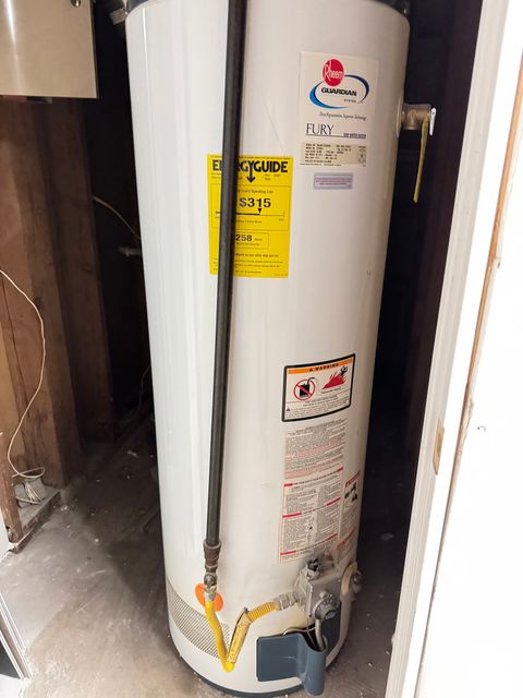 Tiny photo for 35 AIRLANE DR, Clearfield, UT 84015 (MLS # 2131729)