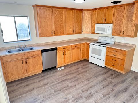 Tiny photo for 35 AIRLANE DR, Clearfield, UT 84015 (MLS # 2131729)