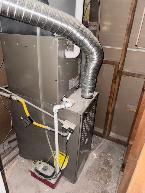 Tiny photo for 35 AIRLANE DR, Clearfield, UT 84015 (MLS # 2131729)