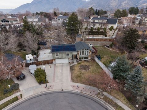Tiny photo for 2547 E FALCON WAY, Sandy, UT 84093 (MLS # 2135440)