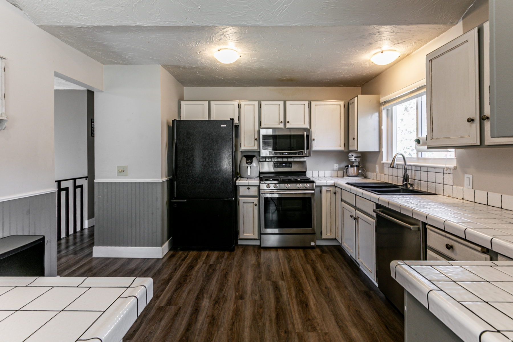 QUAIL HOLLOW - Residential