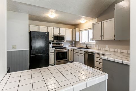 Tiny photo for 2547 E FALCON WAY, Sandy, UT 84093 (MLS # 2135440)
