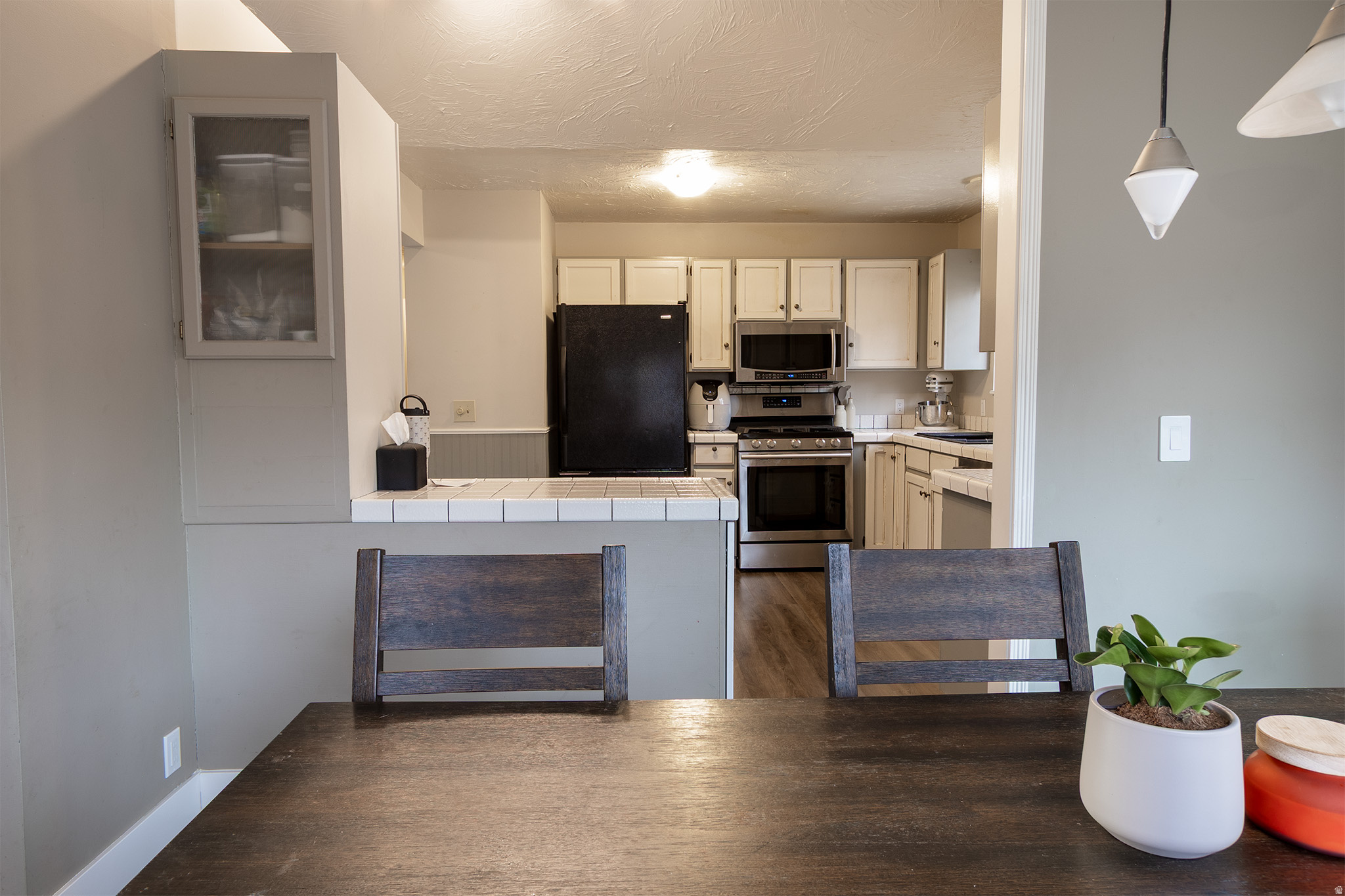 QUAIL HOLLOW - Residential