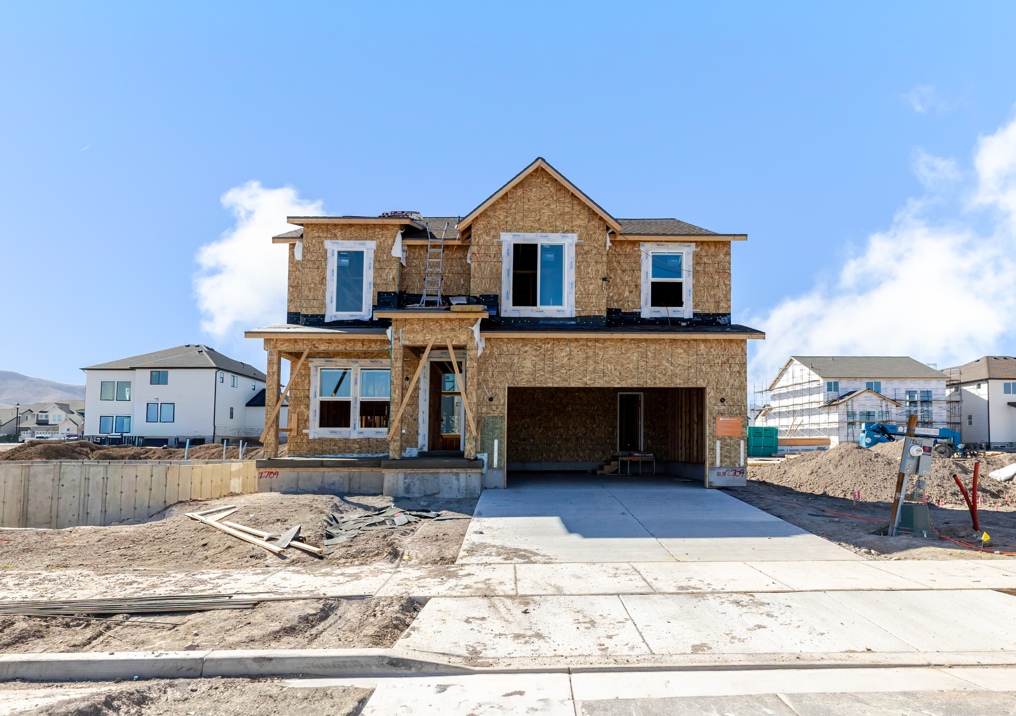 MOUNTAIN RIDGE - Residential