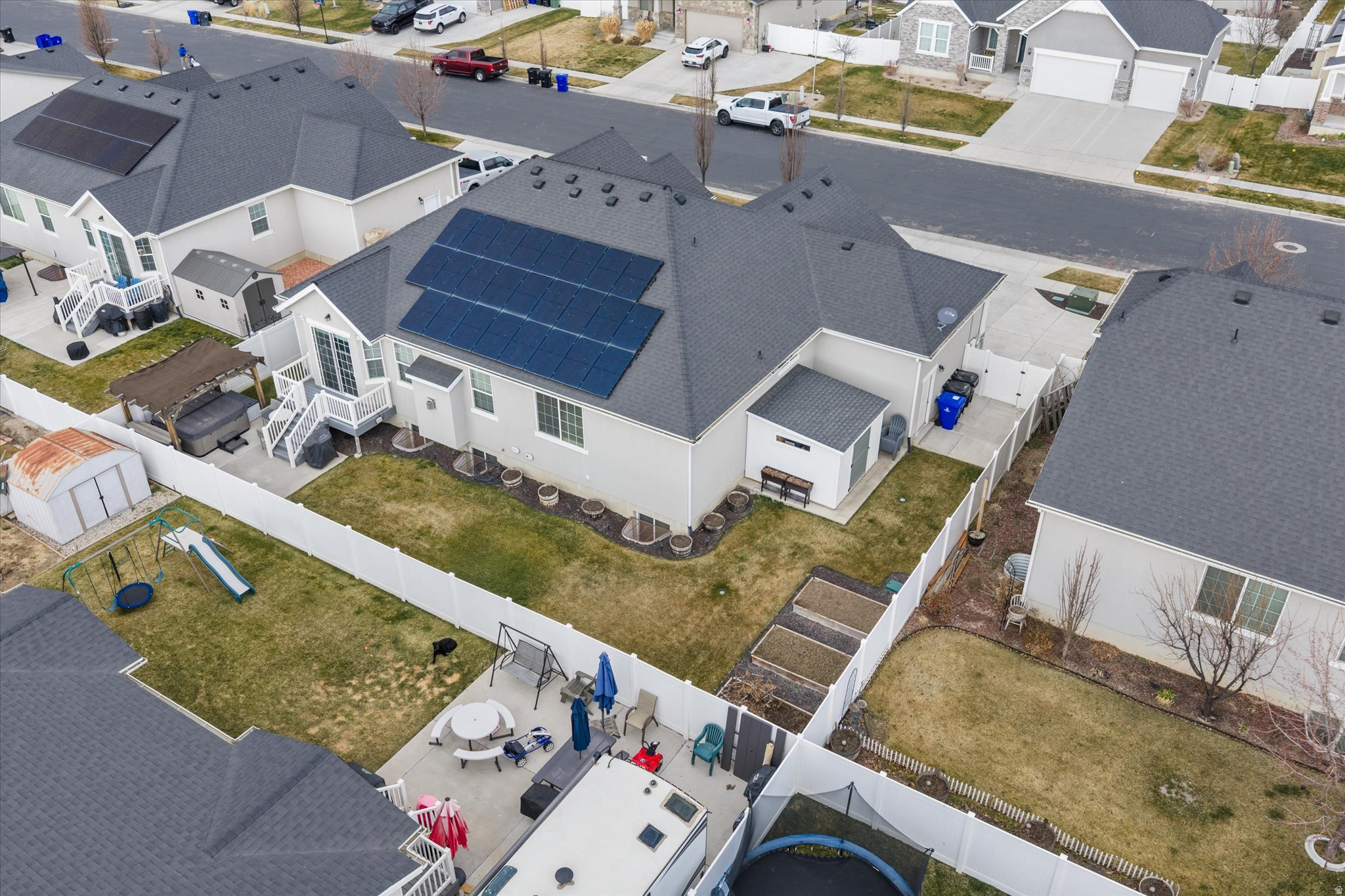 MONTEREY EST 412 - Residential