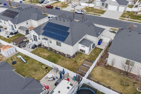 Tiny photo for 1443 W 550 S, Syracuse, UT 84075 (MLS # 2138063)