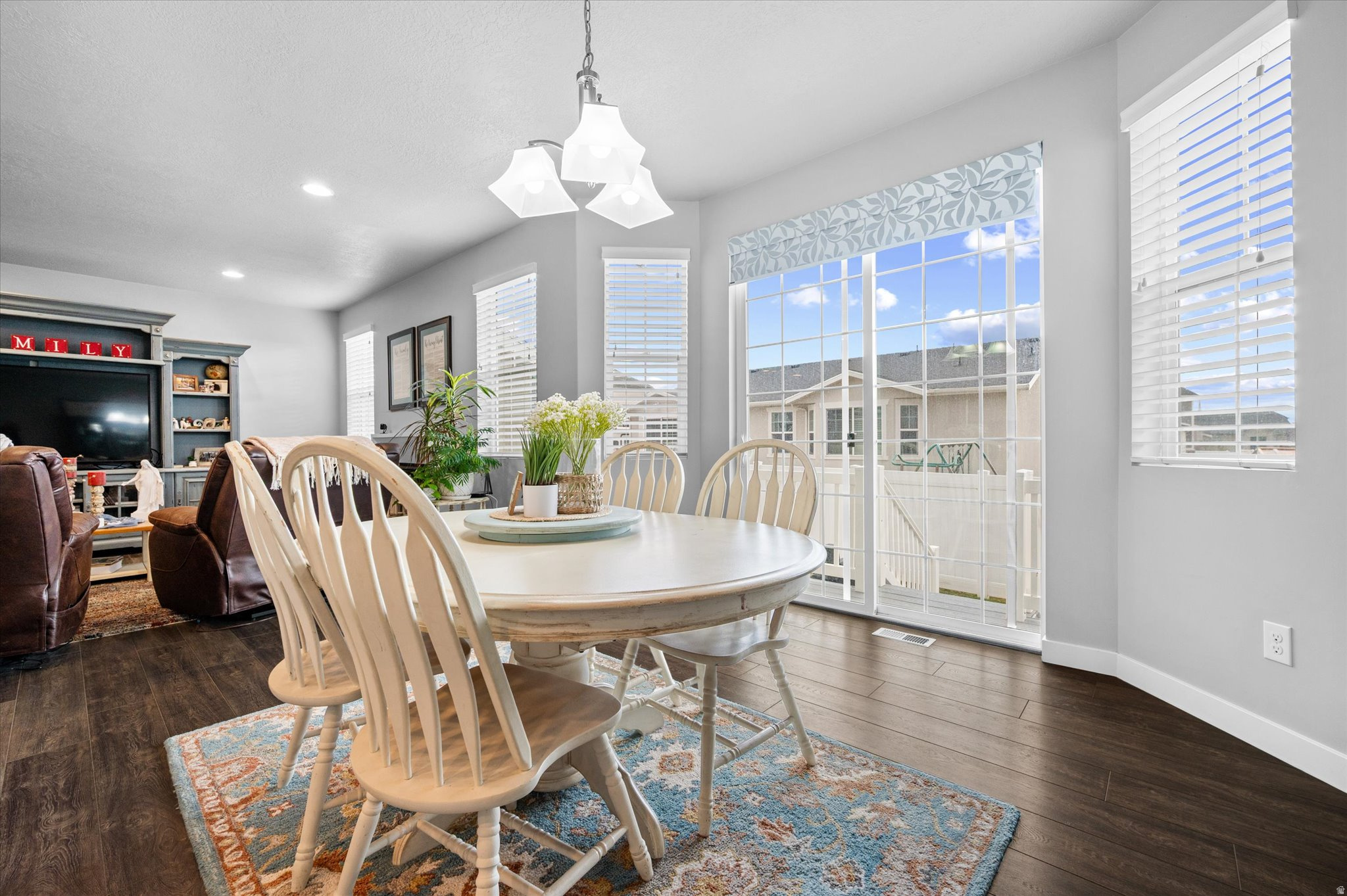 MONTEREY EST 412 - Residential