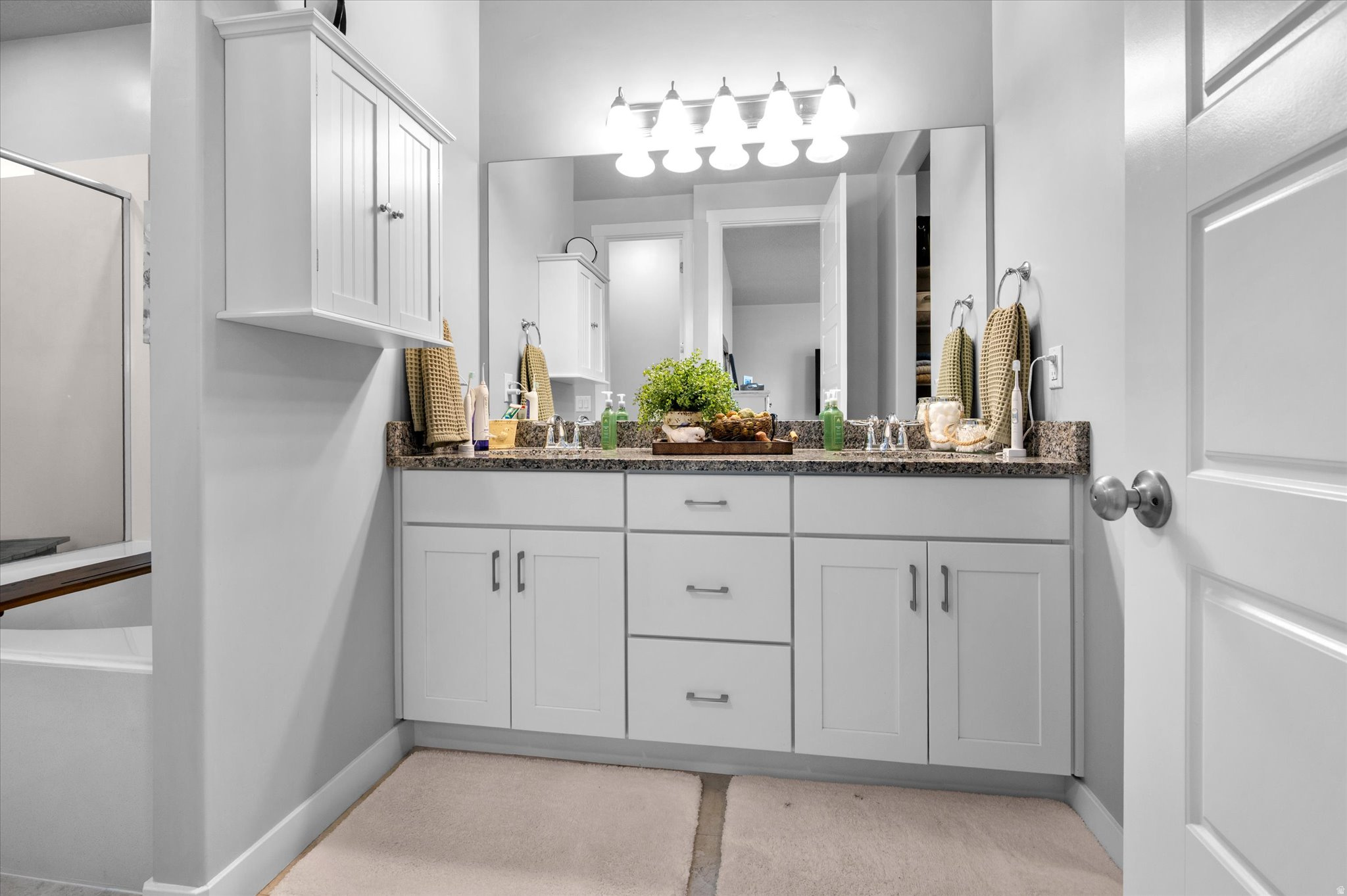 MONTEREY EST 412 - Residential