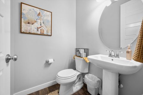 Tiny photo for 1443 W 550 S, Syracuse, UT 84075 (MLS # 2138063)