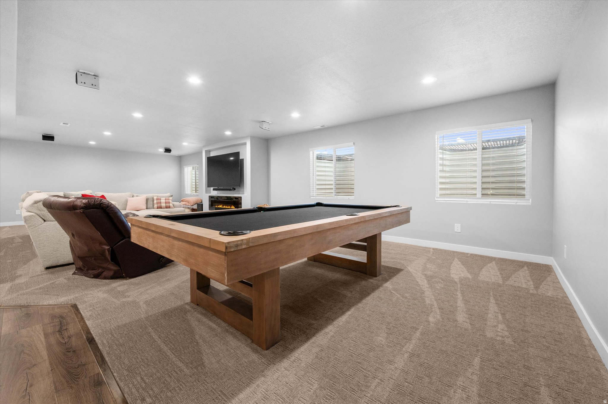 MONTEREY EST 412 - Residential