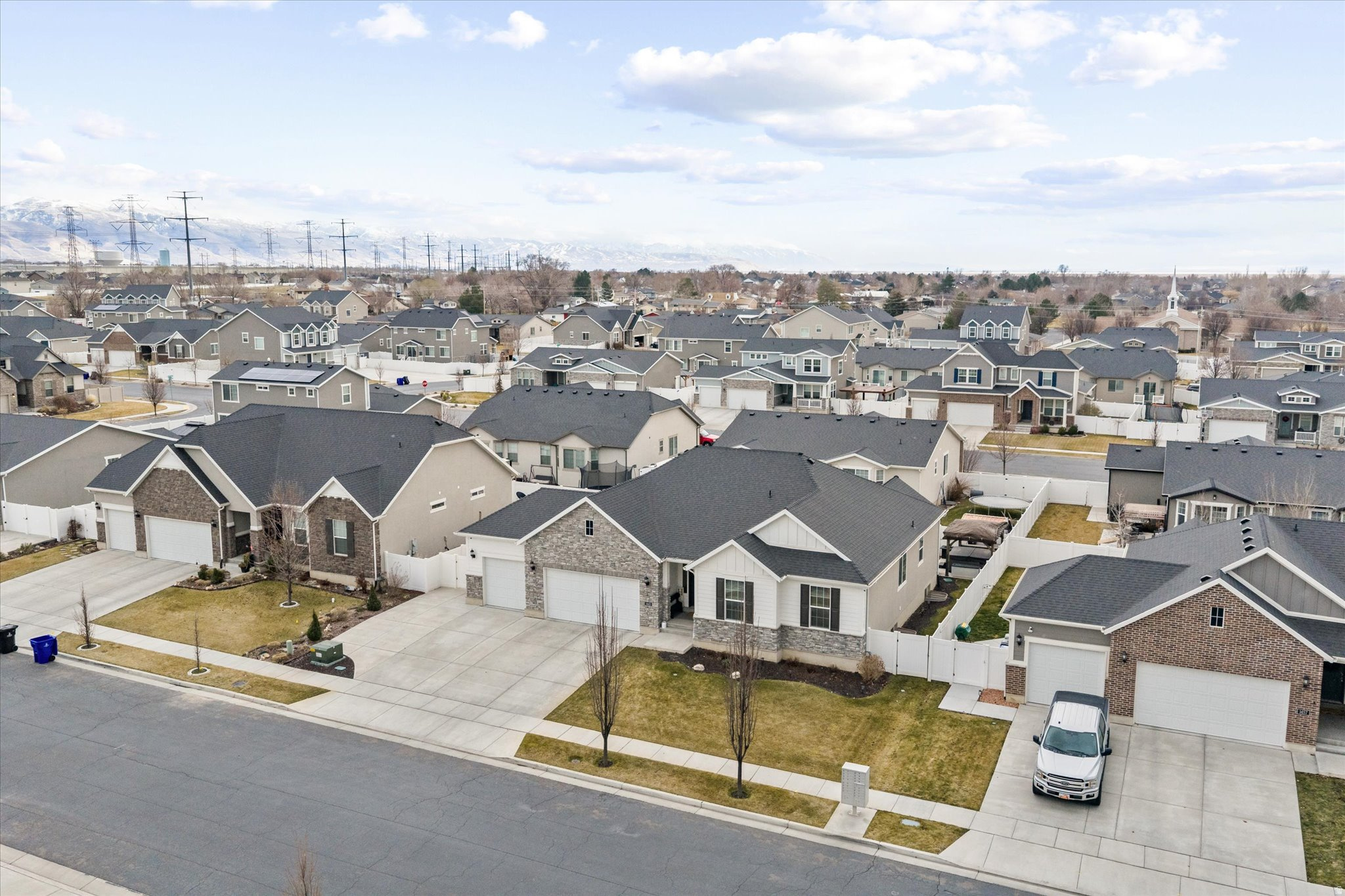 MONTEREY EST 412 - Residential