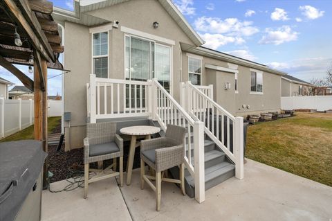 Tiny photo for 1443 W 550 S, Syracuse, UT 84075 (MLS # 2138063)