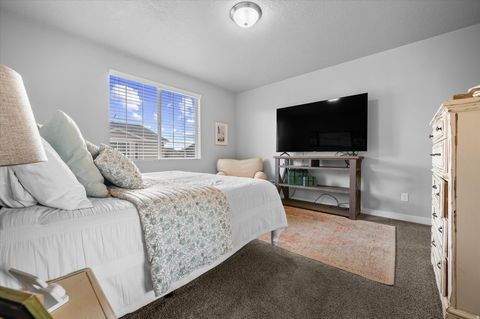 Tiny photo for 1443 W 550 S, Syracuse, UT 84075 (MLS # 2138063)