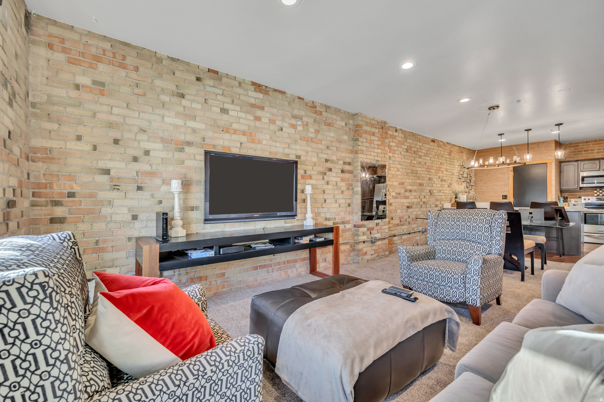 WAREHOUSE DISTRICT C - Residential