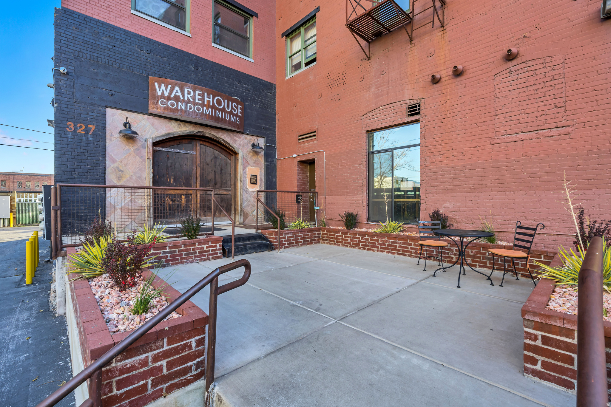 WAREHOUSE DISTRICT C - Residential