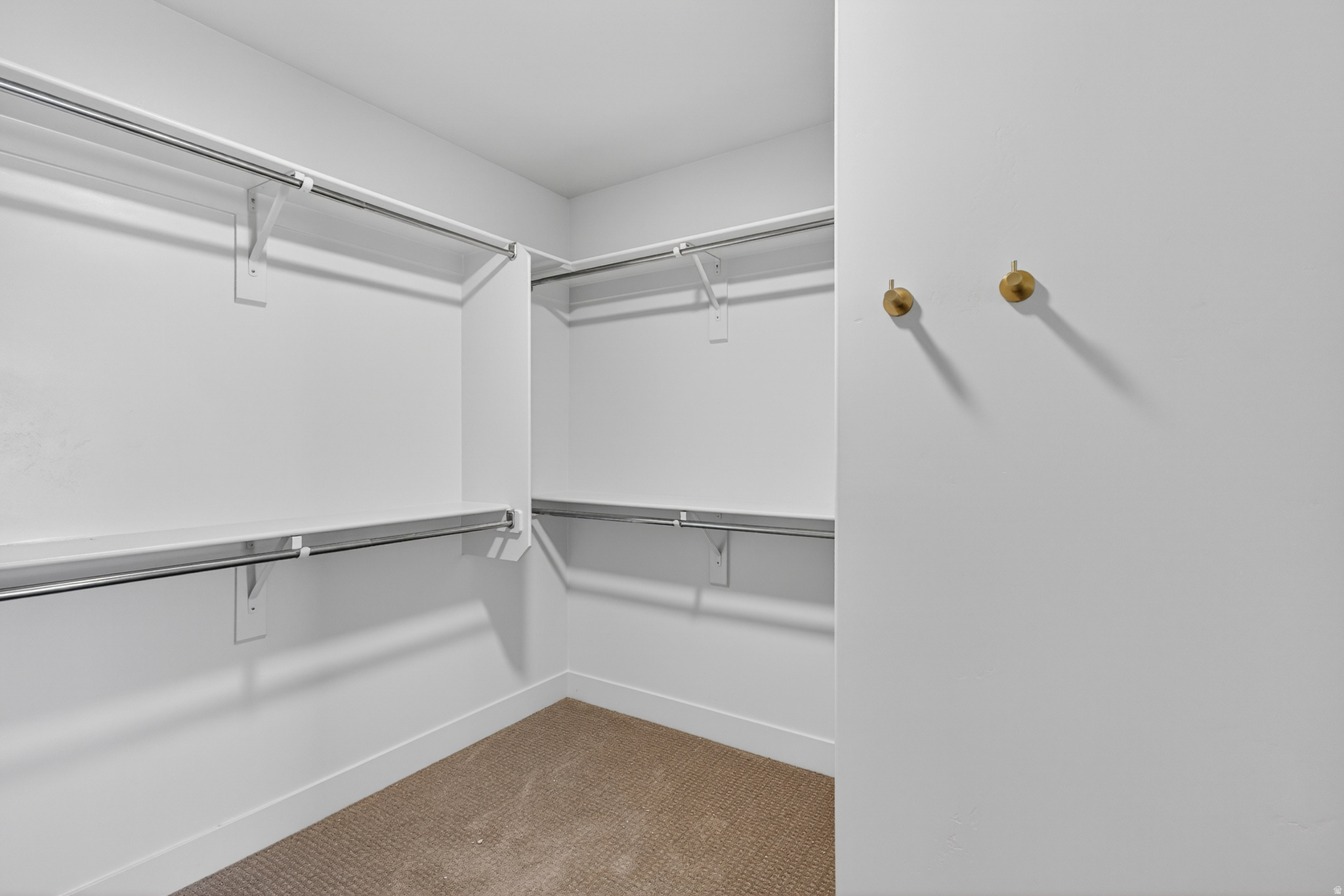 RIVERWOOD - Residential