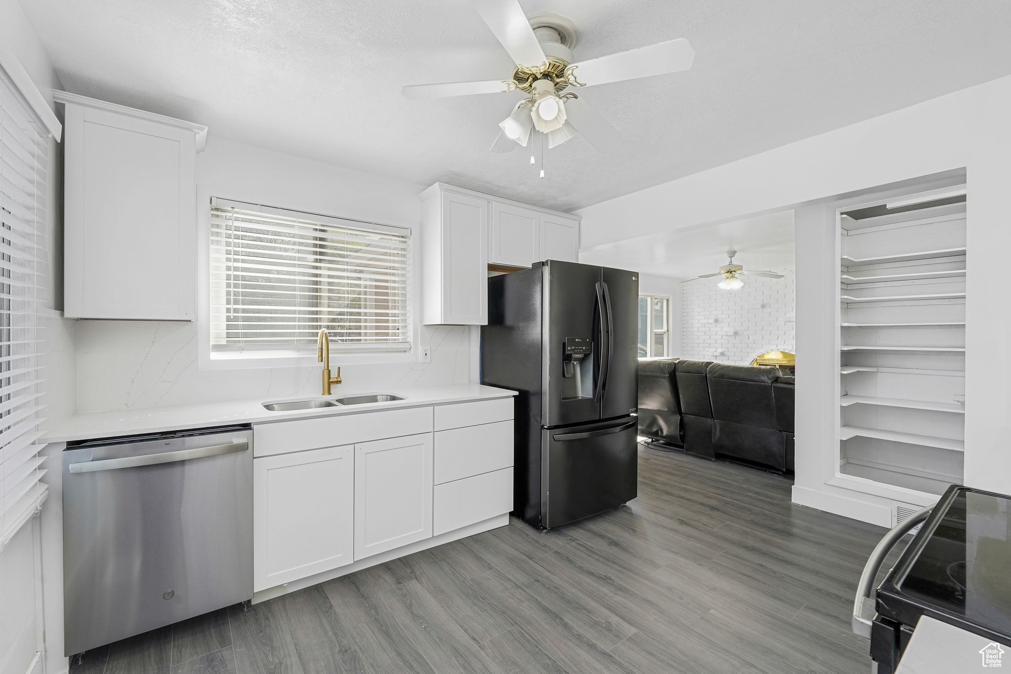 KEARNS TOWNSITE - Residential