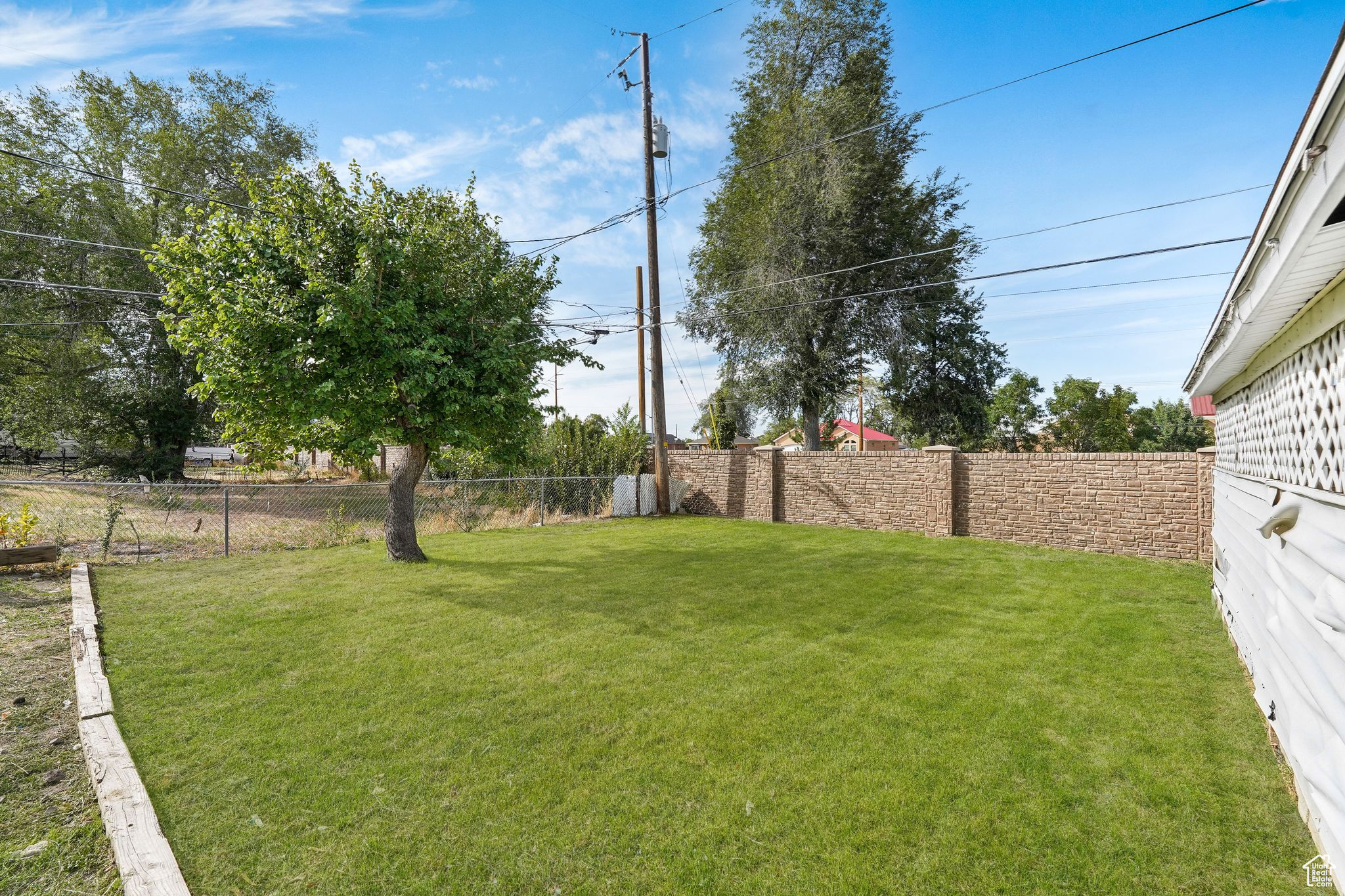 KEARNS TOWNSITE - Residential