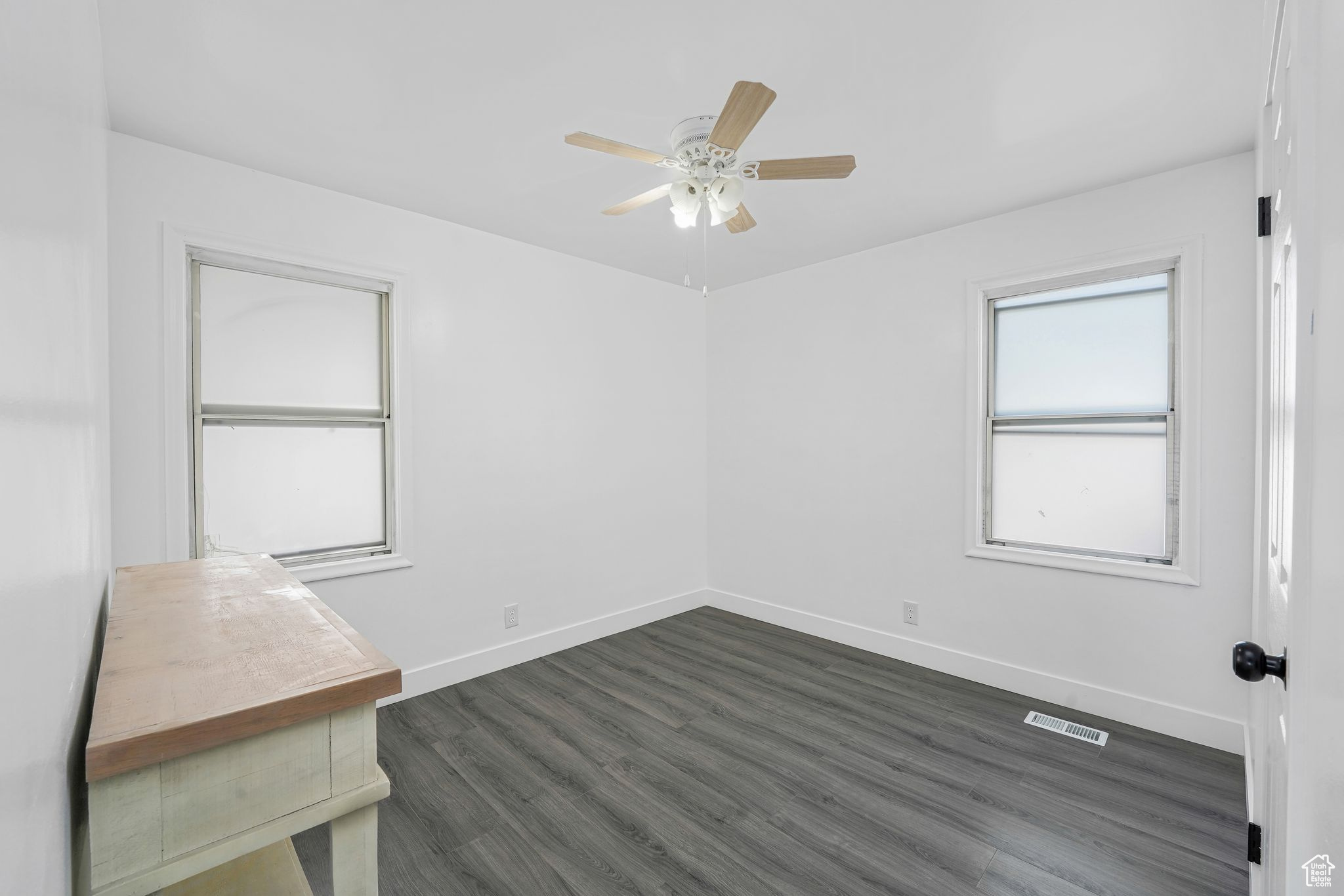 KEARNS TOWNSITE - Residential