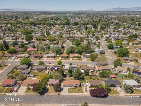 Tiny photo for 1131 N 575 W, Clinton, UT 84015 (MLS # 2158075)