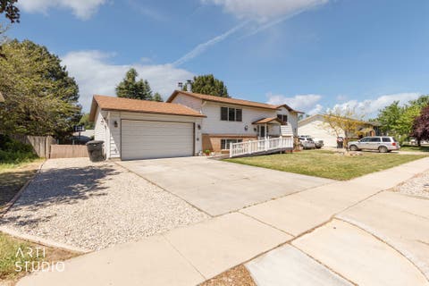 Tiny photo for 1131 N 575 W, Clinton, UT 84015 (MLS # 2158075)