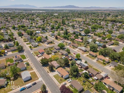 Tiny photo for 1131 N 575 W, Clinton, UT 84015 (MLS # 2158075)