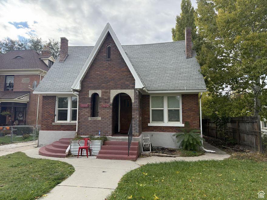 Fantastic updated duplex. South unit is vacant and available to show. North unit is rented month to month. Large lot in back, ADU may be possible, or other future development. Great for possible owner occupant or solid income property. Property sold As-is.