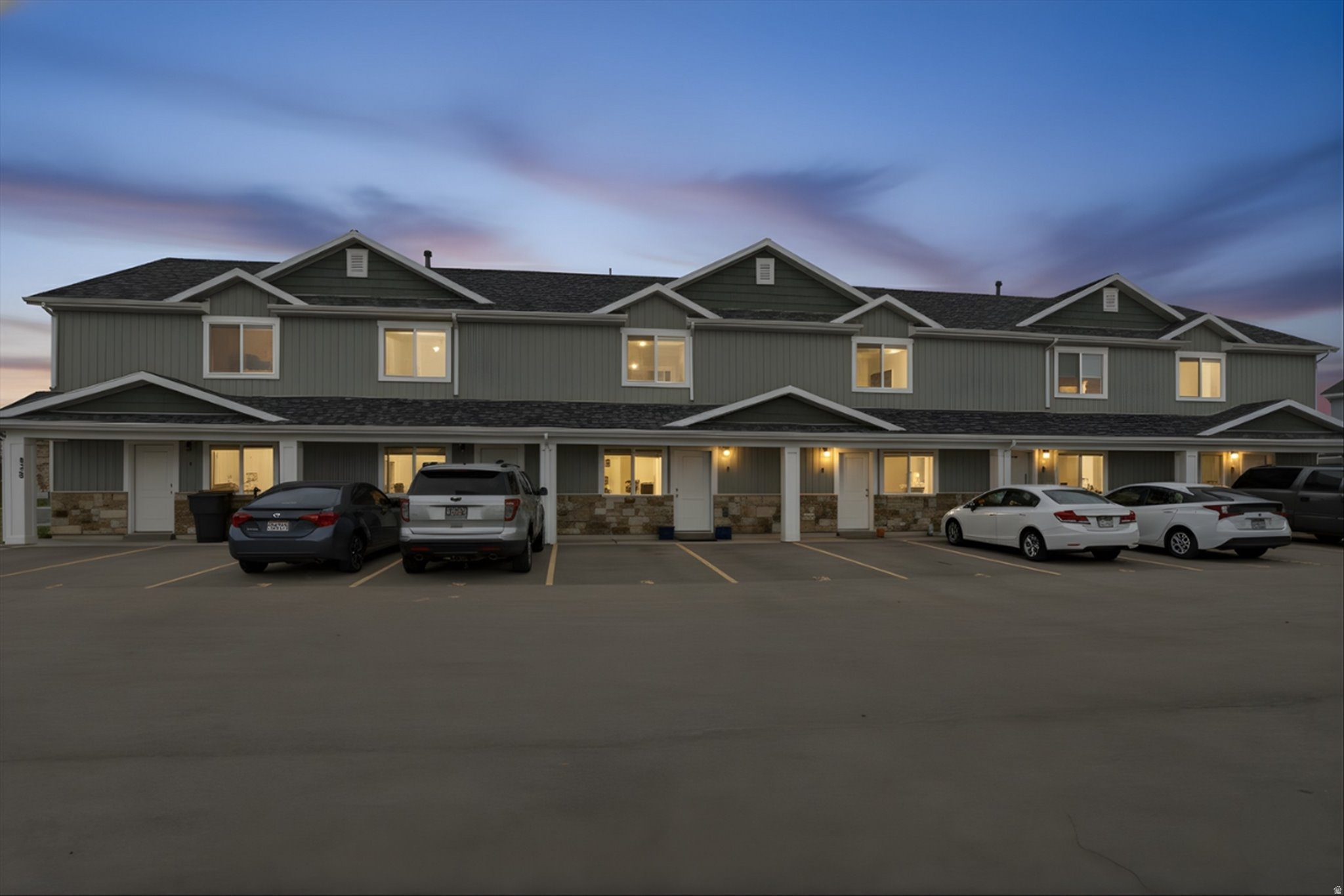 RIVER VALLEY - Residential