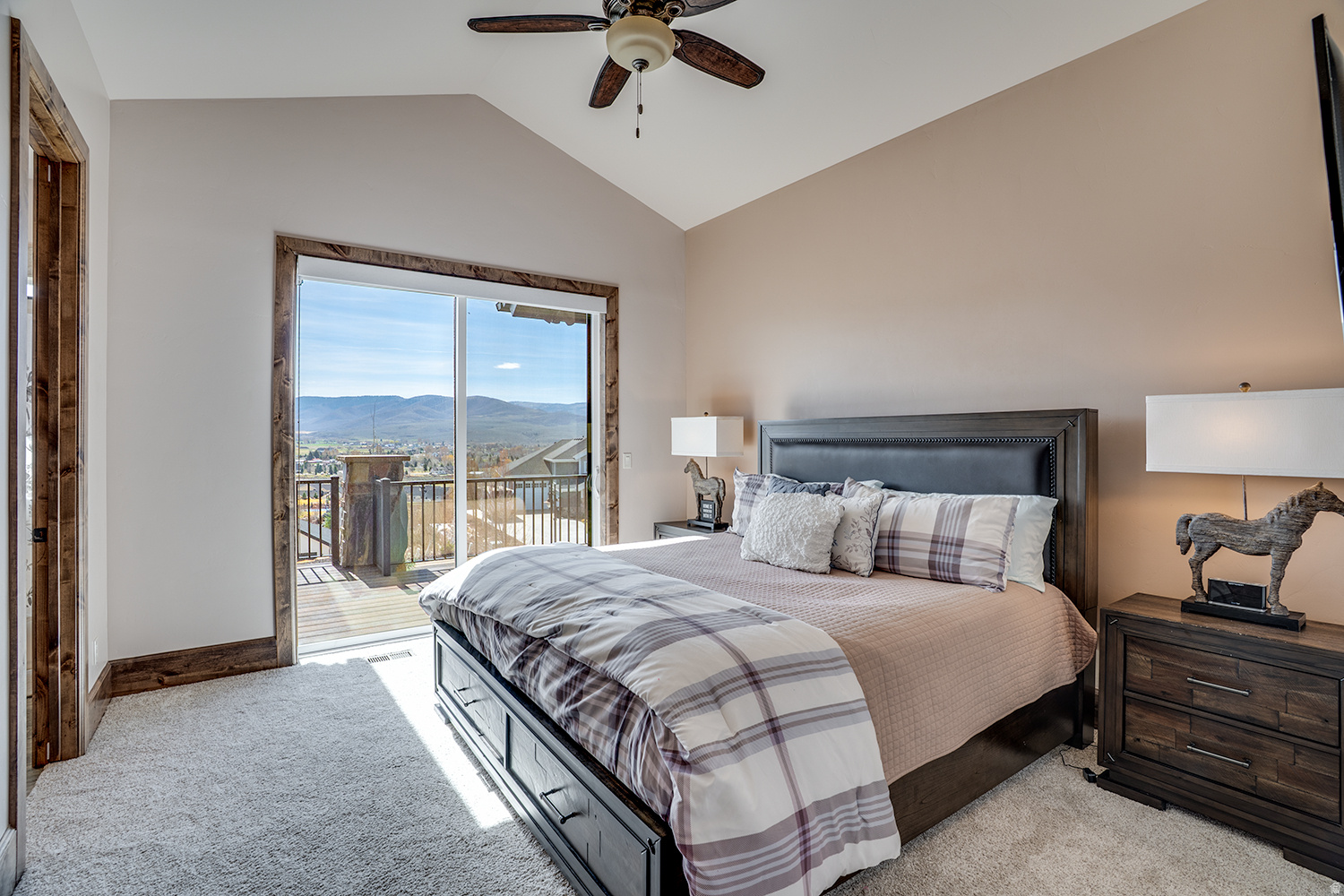 CROSSINGS AT LAKE CR - Residential