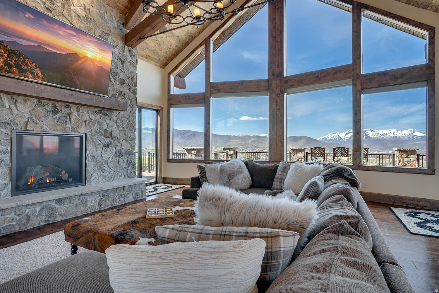 CROSSINGS AT LAKE CR - Residential