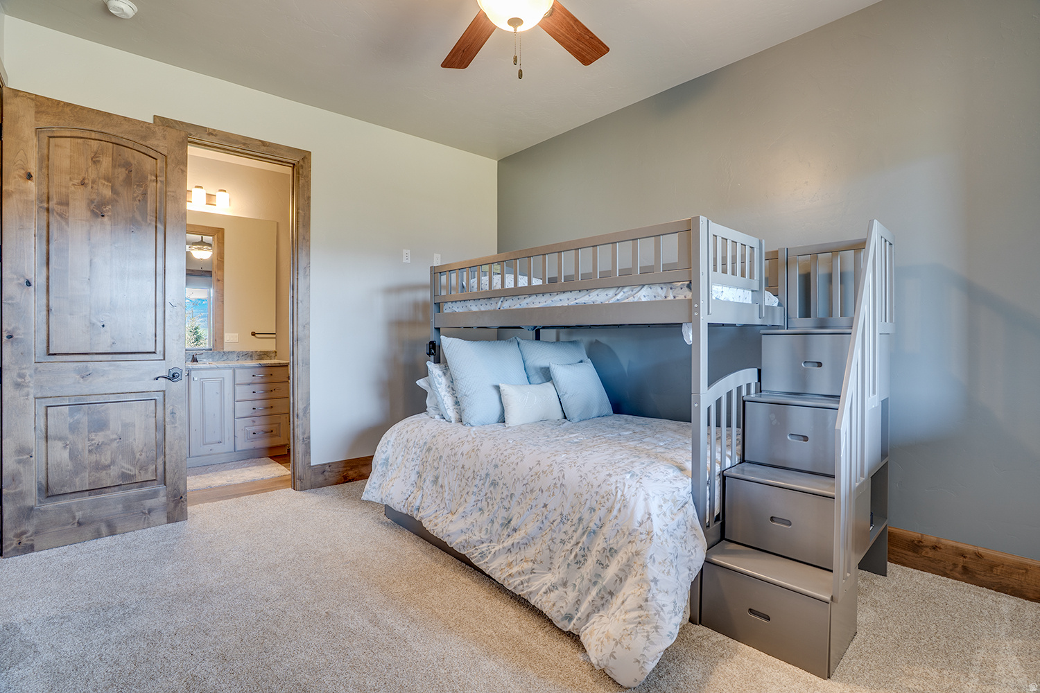 CROSSINGS AT LAKE CR - Residential