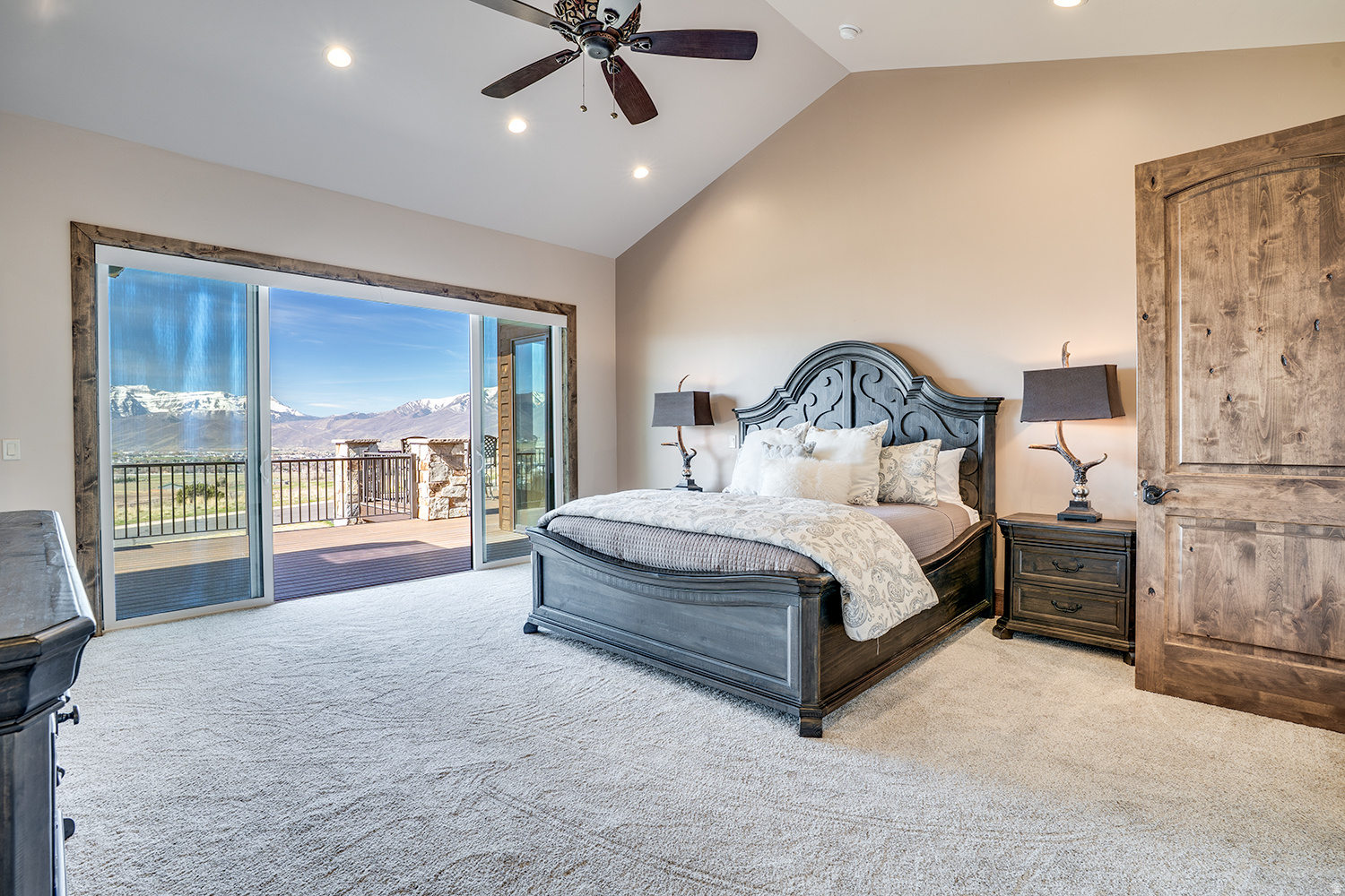 CROSSINGS AT LAKE CR - Residential