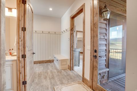 Tiny photo for 3203 E KINGS CREST CT, Heber City, UT 84032 (MLS # 2147656)