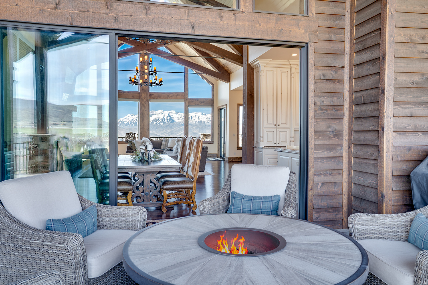 CROSSINGS AT LAKE CR - Residential