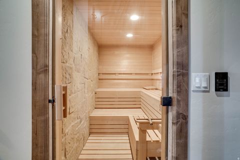 Tiny photo for 3203 E KINGS CREST CT, Heber City, UT 84032 (MLS # 2147656)