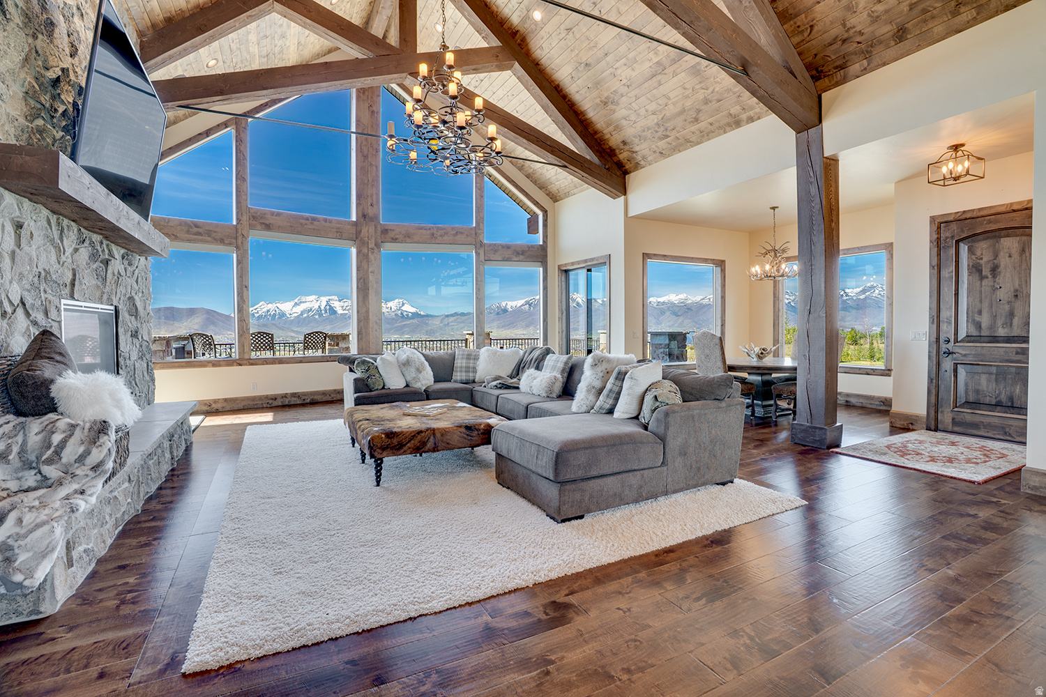 CROSSINGS AT LAKE CR - Residential