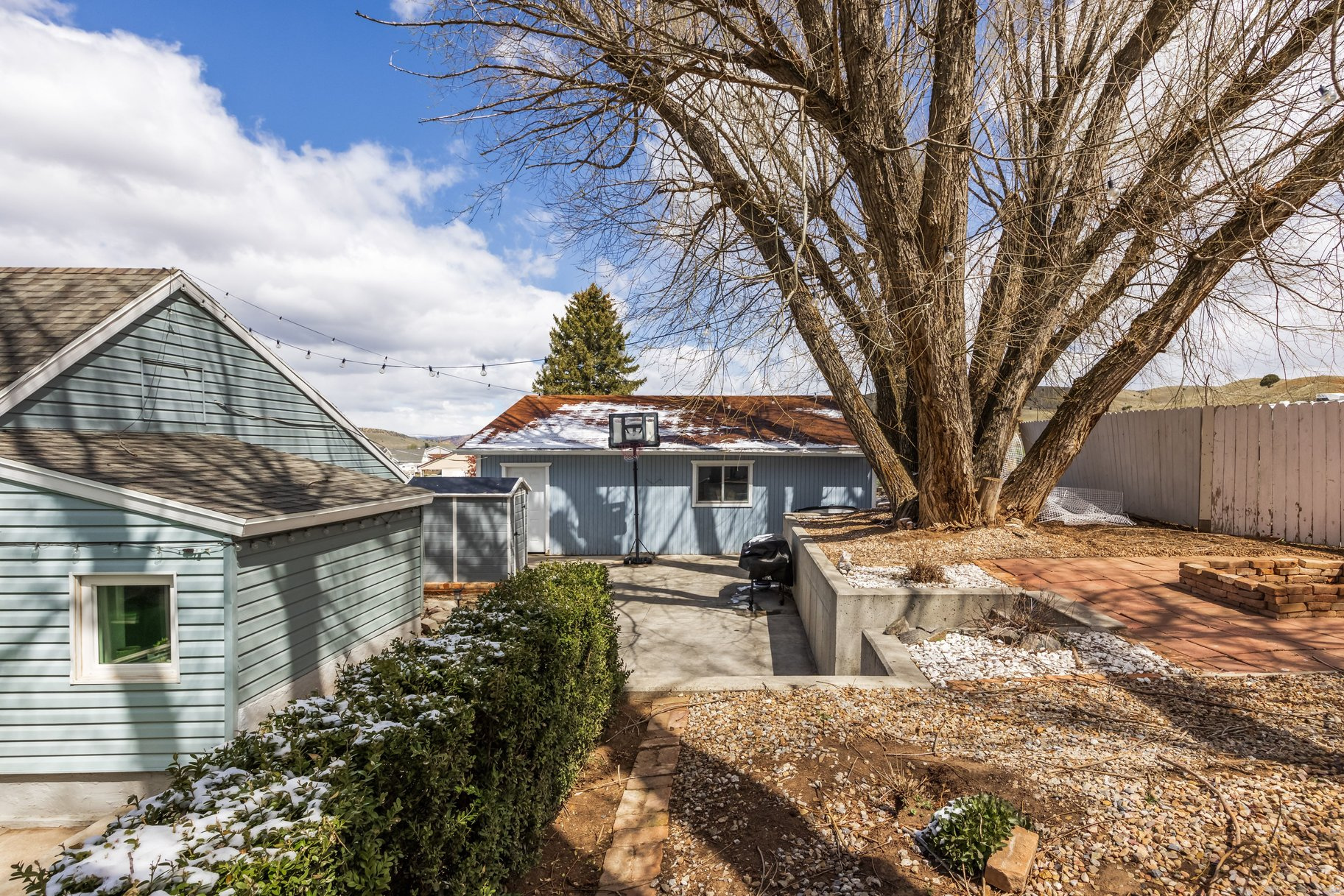 NORTH SUMMIT - Residential