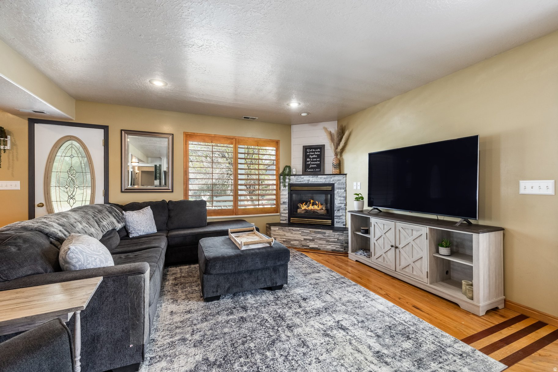 NORTH SUMMIT - Residential