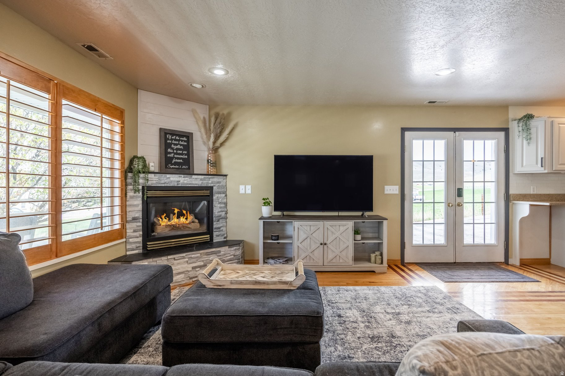 NORTH SUMMIT - Residential